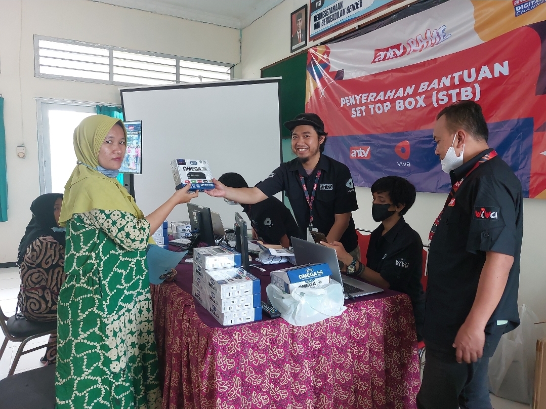 Penyerahan Bantuan Set Top Box